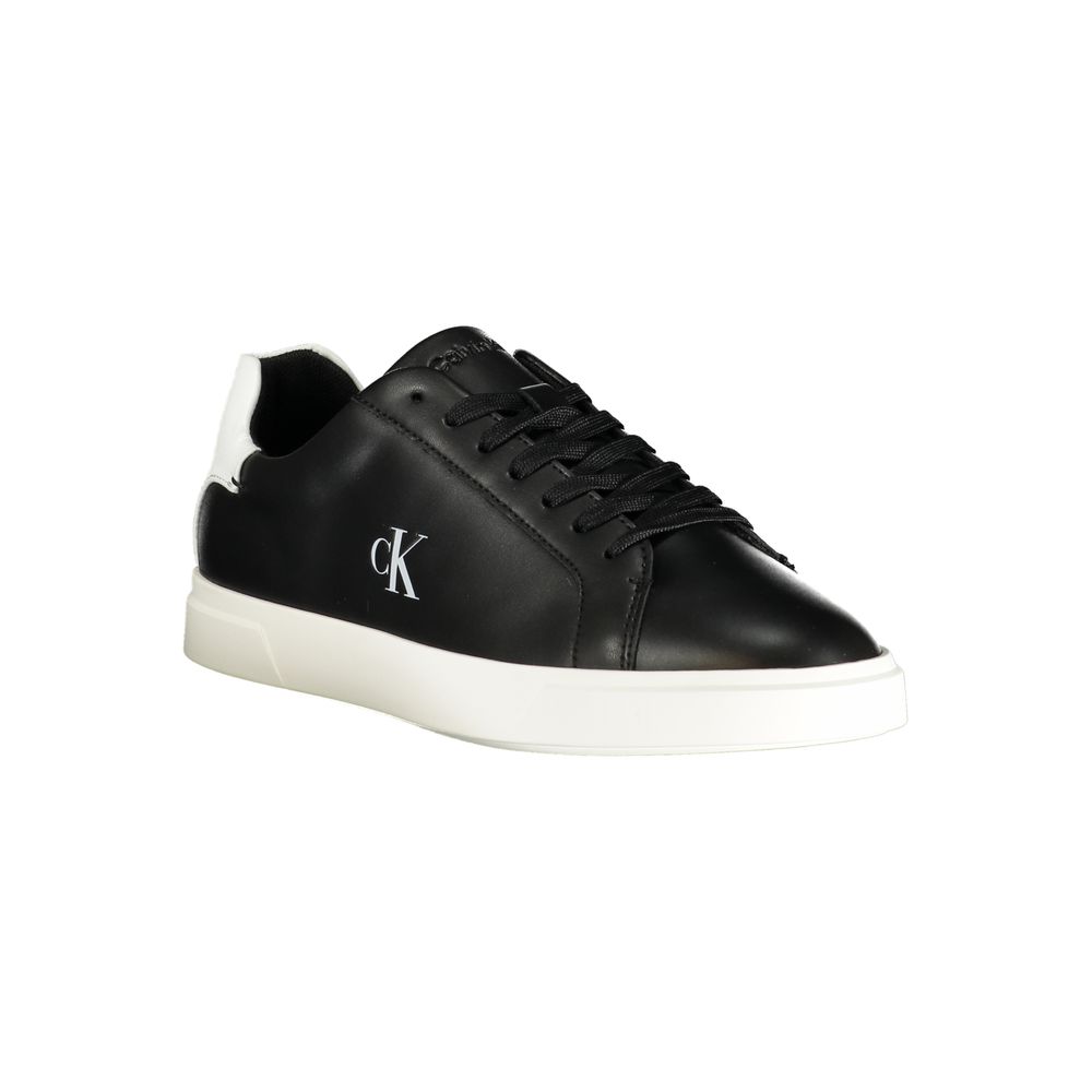 Schwarze Sneaker aus Polyester