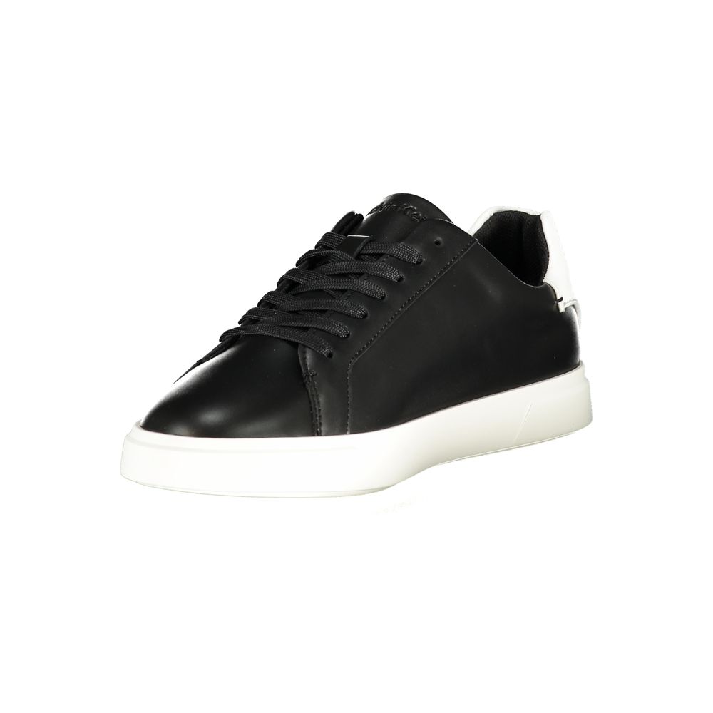 Schwarze Sneaker aus Polyester