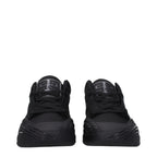 Schwarze Stoff-Sneaker mit niedrigem Schaft
