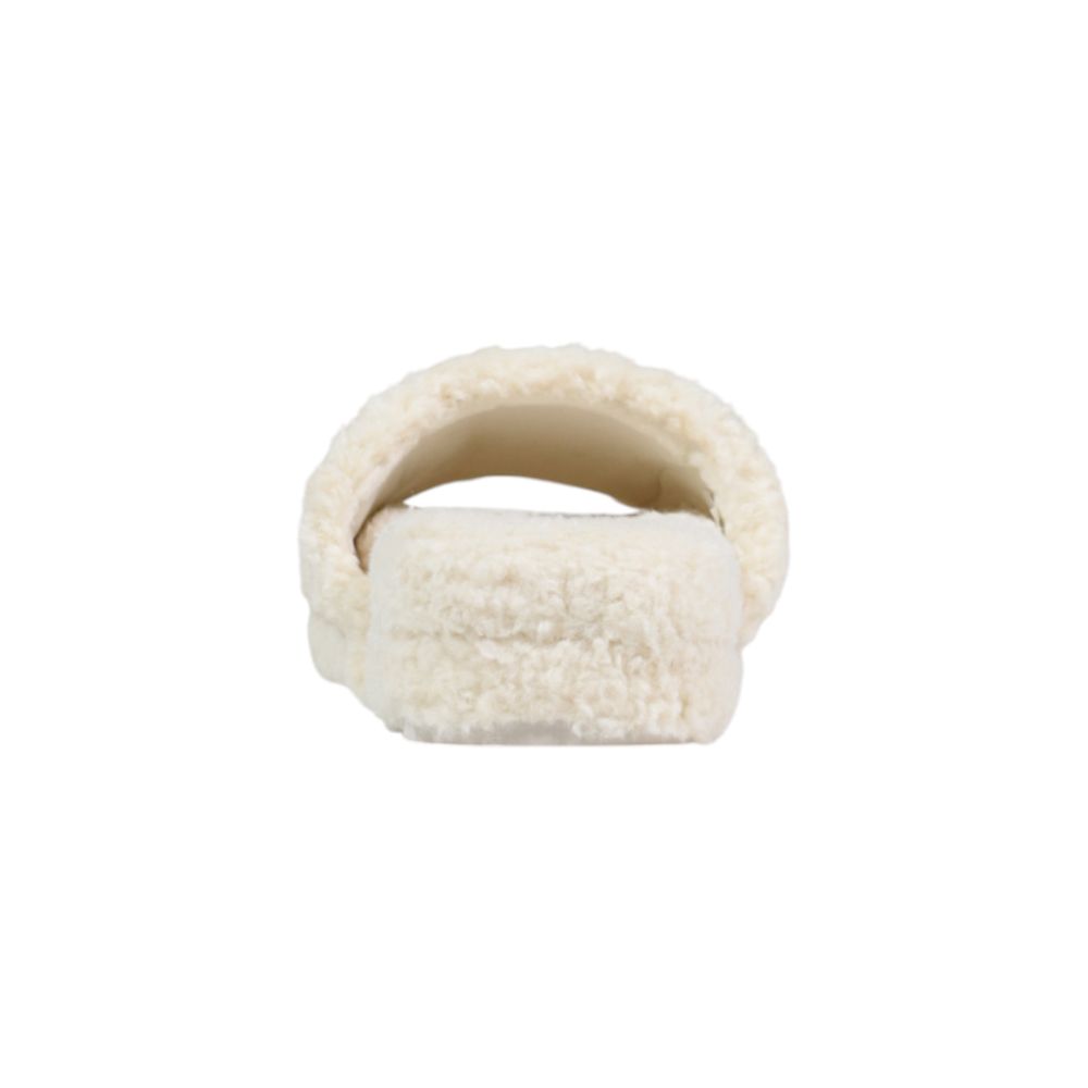 Cremefarbene Textil-Slipper