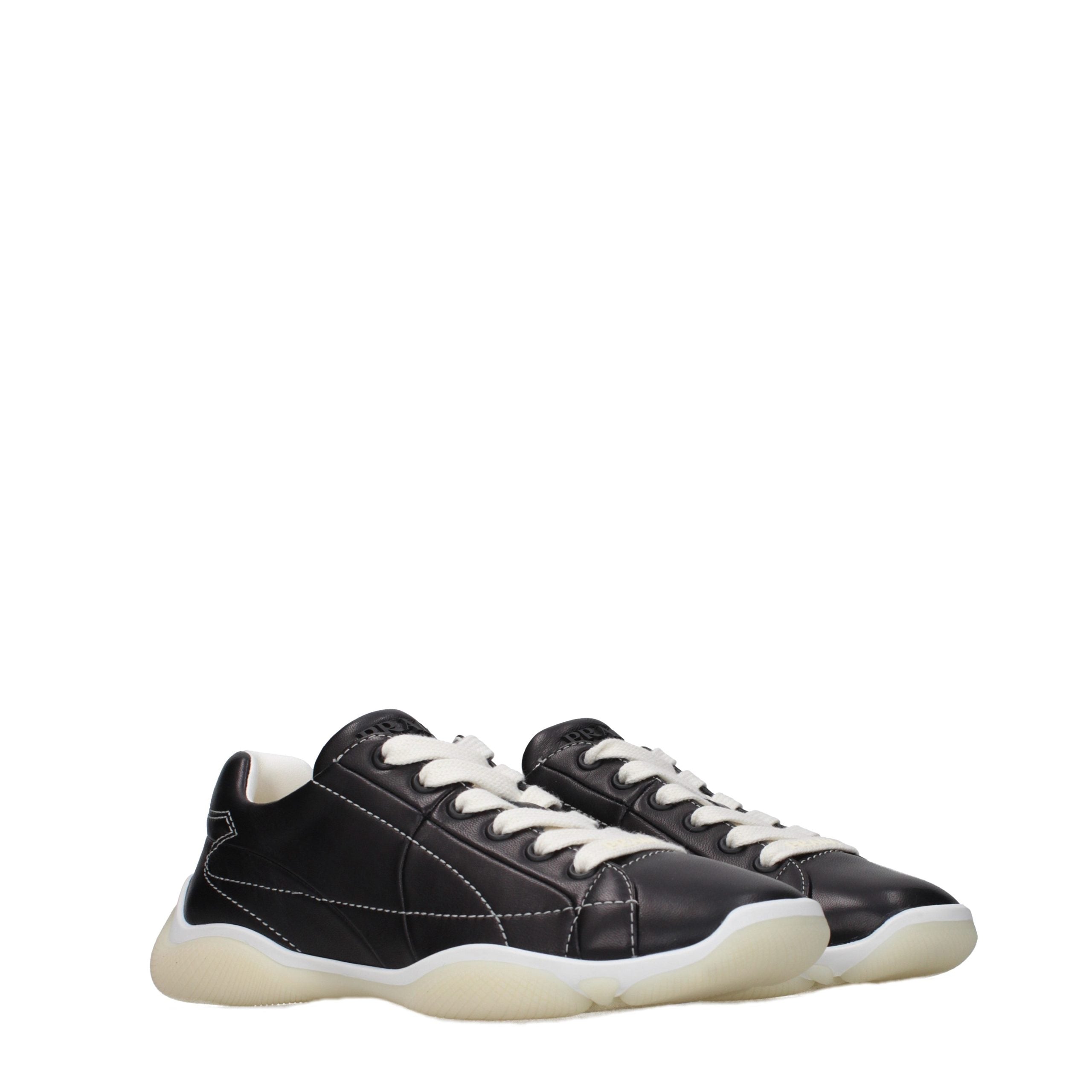 Schwarze Leder-Sneakers