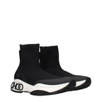 Schwarze Stiefeletten aus Stoff