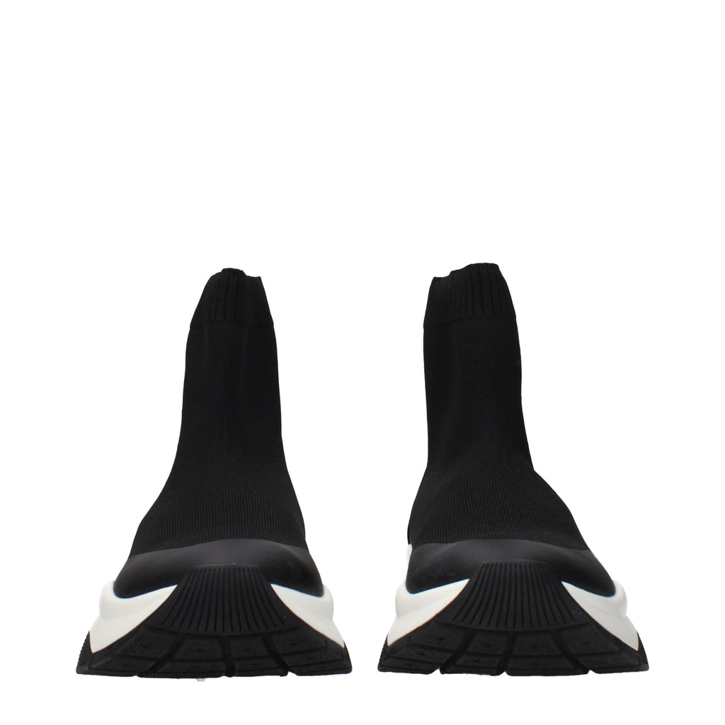 Schwarze Stiefeletten aus Stoff