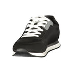 Schwarze Sportschuhe aus Polyester