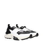 Schwarze Stoff-Sneaker