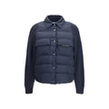 Blaue Kleidung aus Polyester