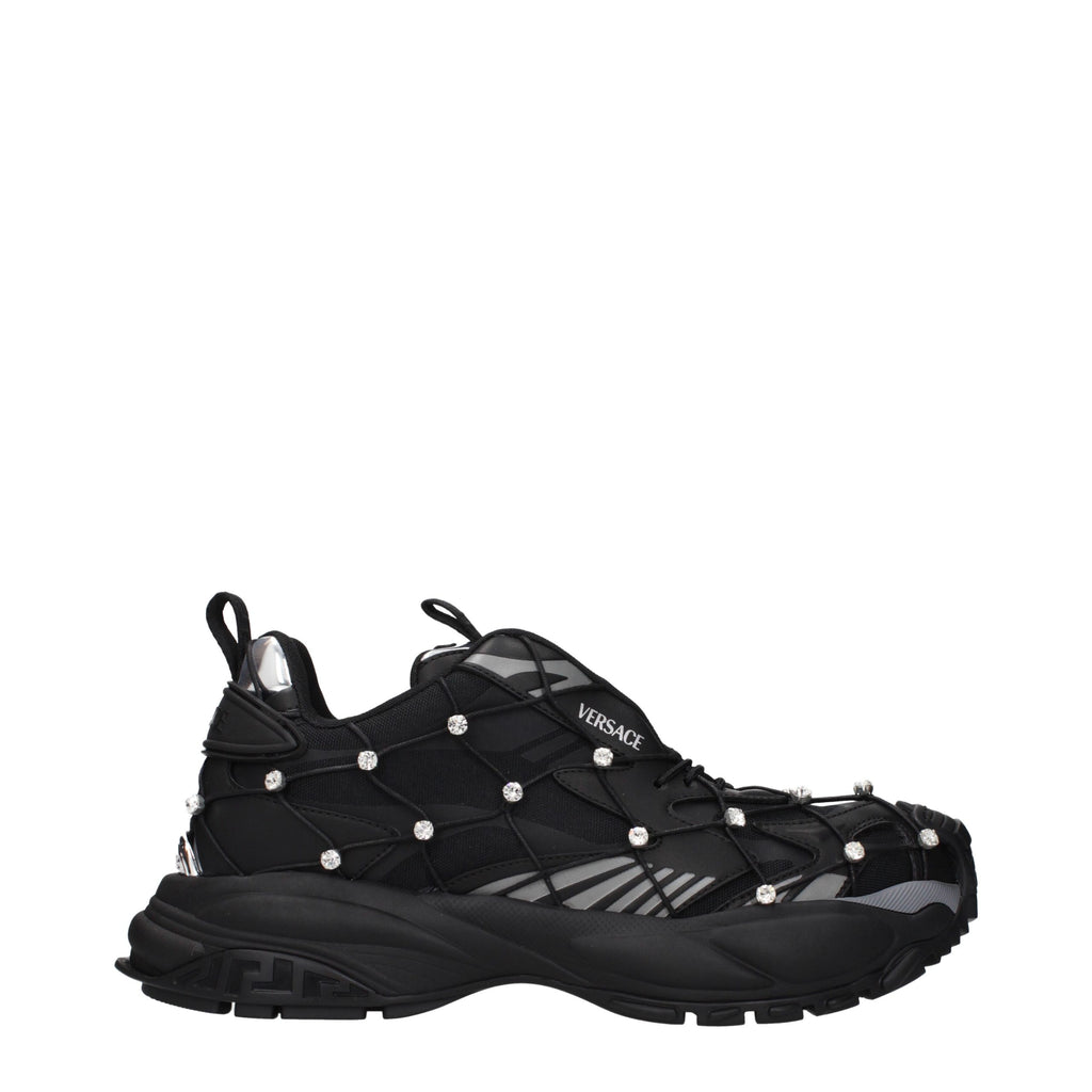 Schwarze Low-Top-Sneaker aus Stoff