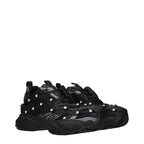 Schwarze Low-Top-Sneaker aus Stoff