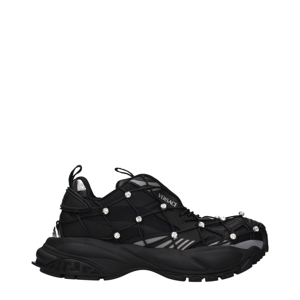 Schwarze Stoff-Sneaker mit klobiger Sohle