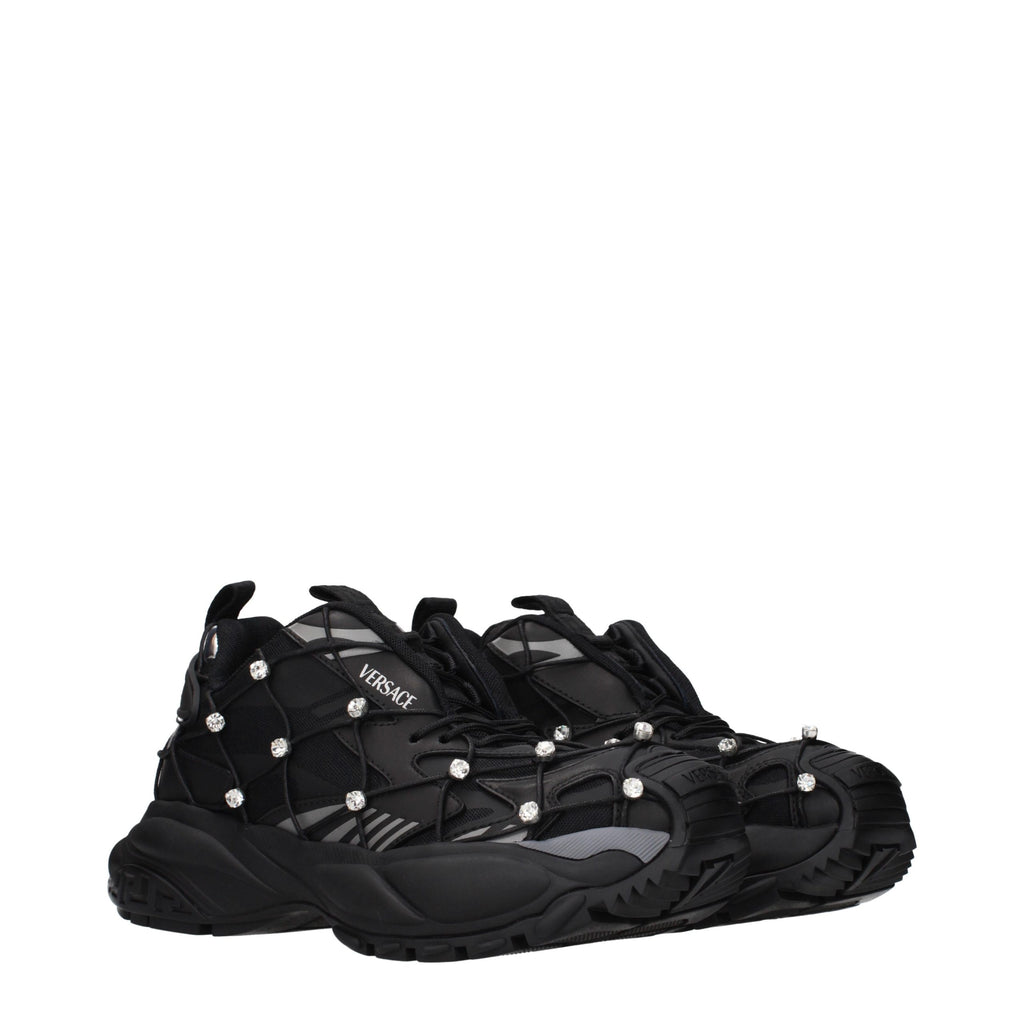 Schwarze Stoff-Sneaker mit klobiger Sohle