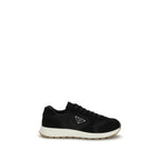Schwarze Sneaker aus recyceltem Polyamid