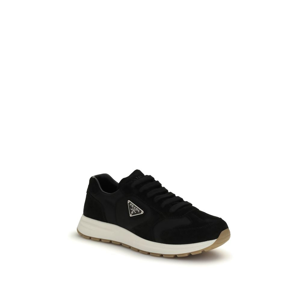 Schwarze Sneaker aus recyceltem Polyamid