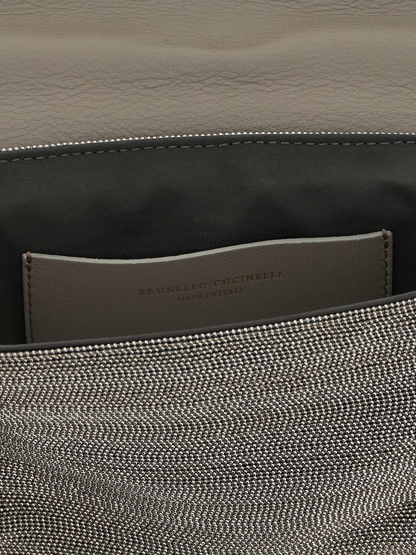 Clutch aus Leder in Silber