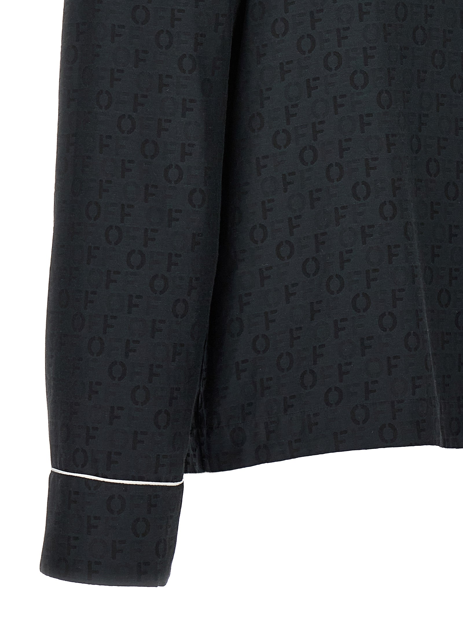 Schwarze Seidenbluse