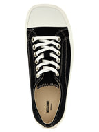 Schwarze Low-Top-Sneaker aus Baumwolle