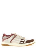 Mehrfarbige Sneaker mit Skelett-Applikation