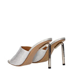 Silberne Satin-Stilettosandalen