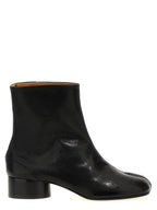 Schwarze Stiefeletten aus Lammleder