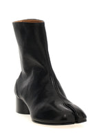 Schwarze Stiefeletten aus Lammleder