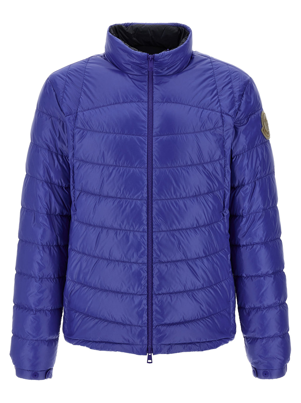 Blaue Polyamid-Jacke in voller Länge