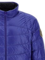 Blaue Polyamid-Jacke in voller Länge
