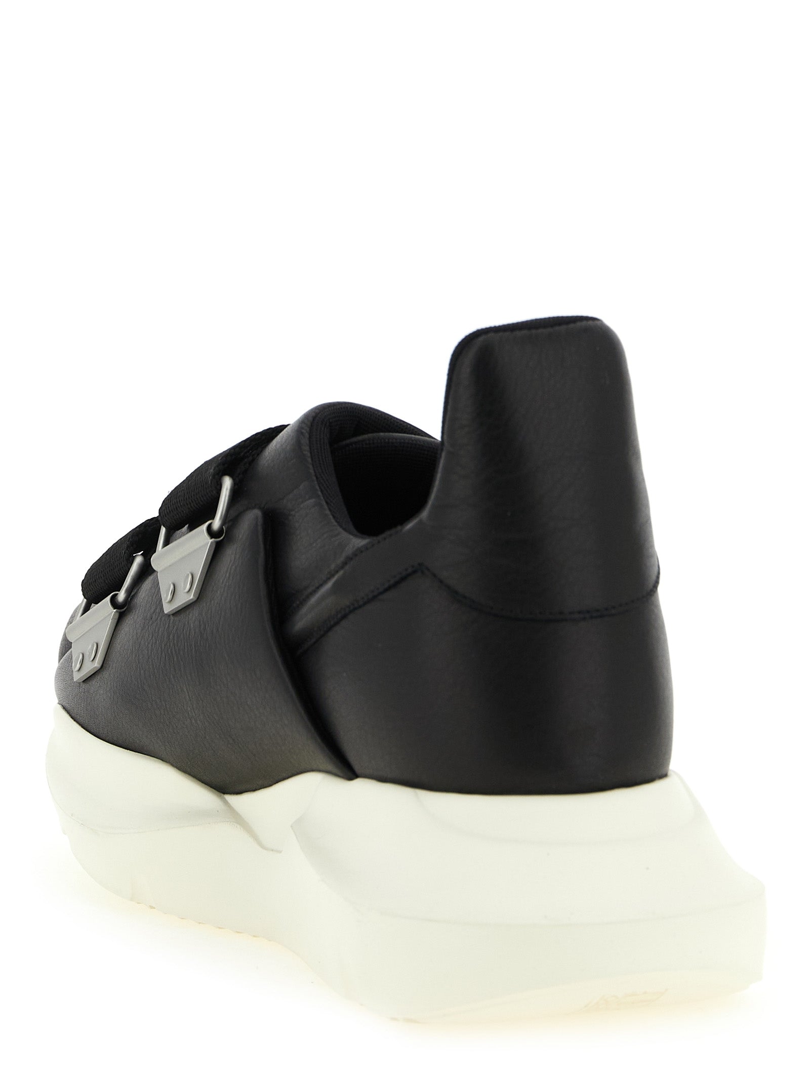 Schwarze Kalbsleder-Sneaker