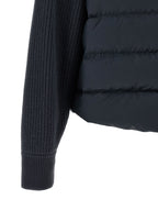 Blaue Polyester-Jacke in voller Länge