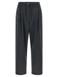 Graue Wollhose