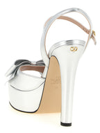 Silberne Leder-Stiletto-Sandalen