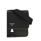 Schwarze Schultertasche aus recyceltem Polyamid