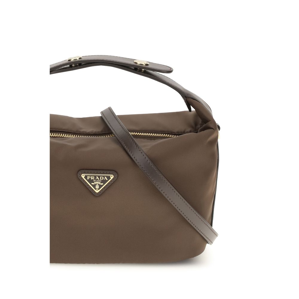 Braune Schultertasche aus recyceltem Polyamid