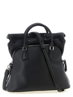 Schwarze Kalbsleder-Schultertasche