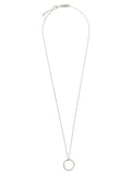 Silberne Halskette mit Ring-Anhänger