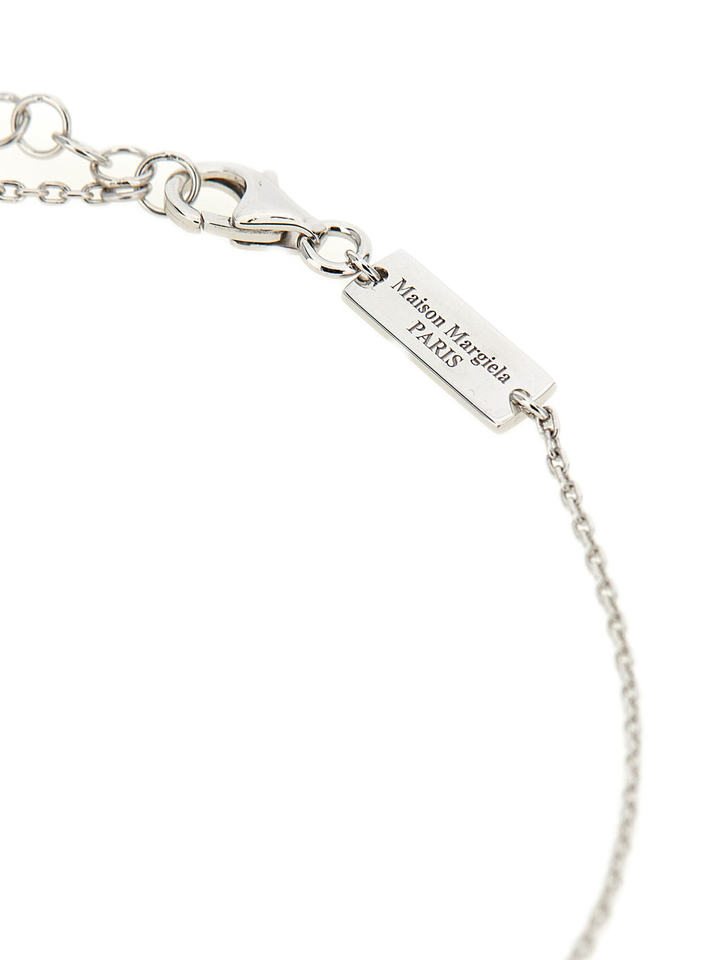 Silberne Halskette mit Ring-Anhänger