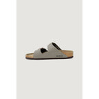 Graue Leder-Sandalen mit flachem Absatz