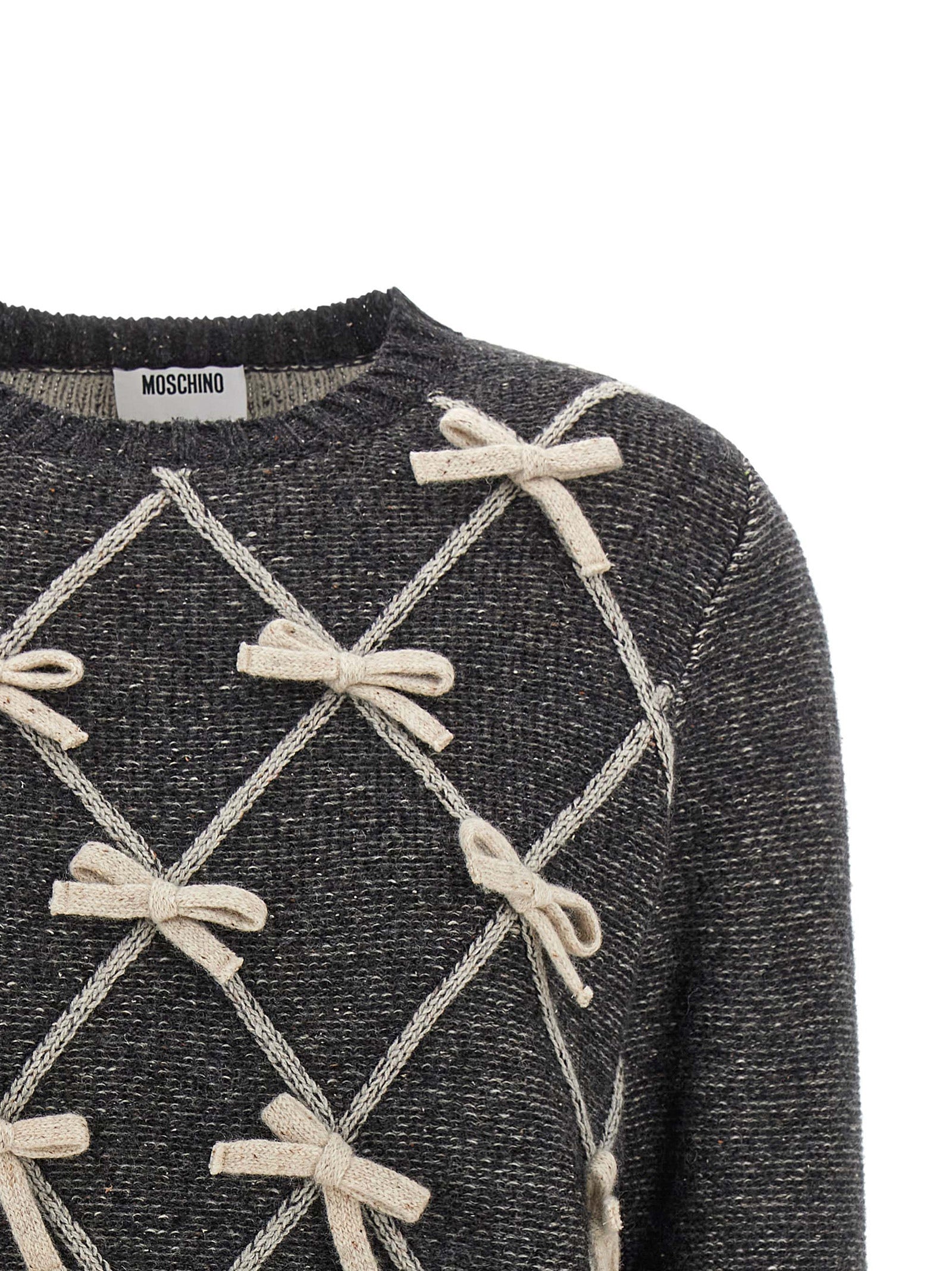 Grauer Wollcardigan