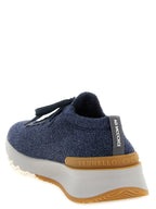 Blaue Woll-Sneaker im Athletic-Stil