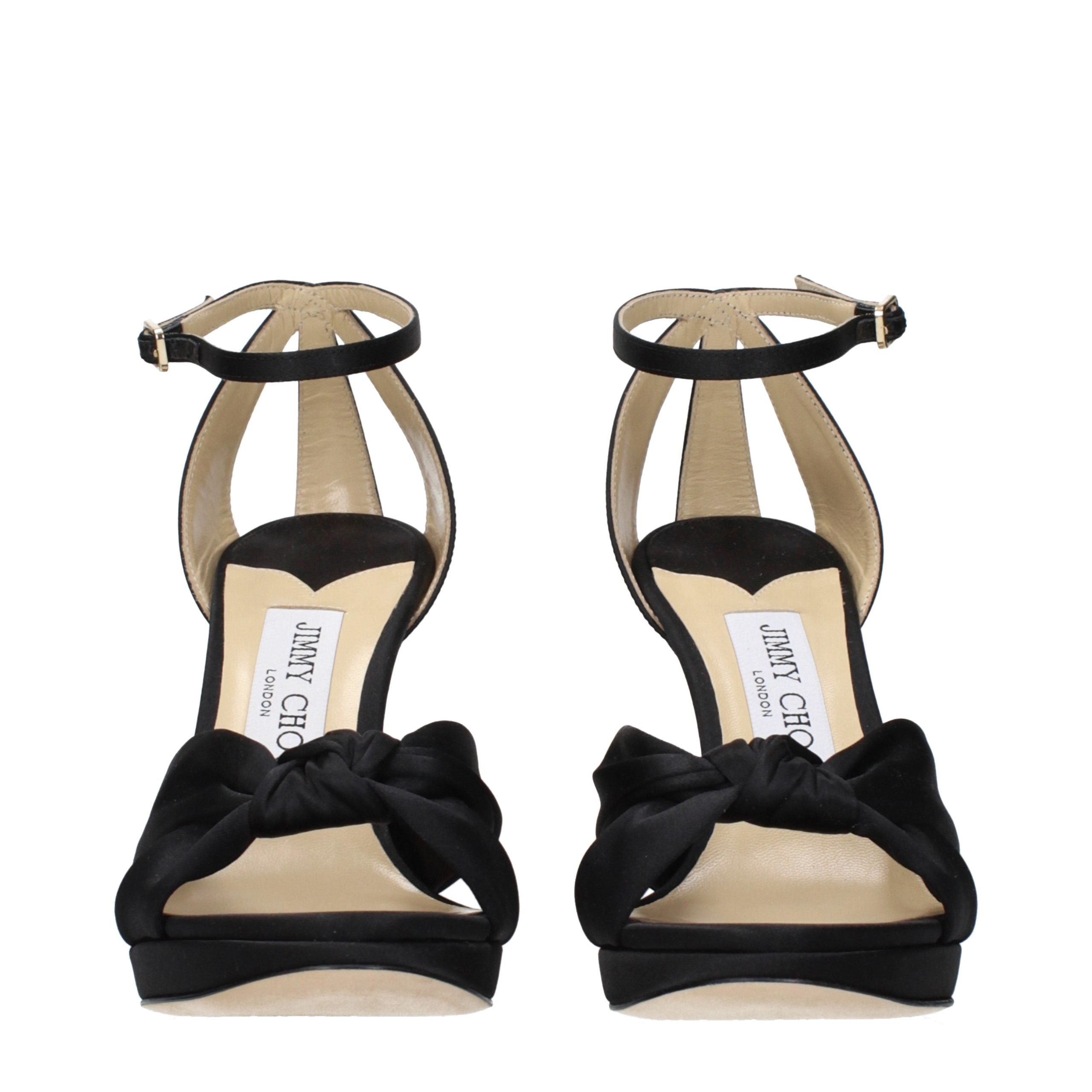 Schwarze Satin-Plateau-Sandalen
