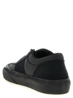 Schwarze Low-Top-Sneaker aus Baumwolle