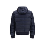 Blaue Daunenjacke in voller Länge