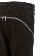 Schwarze Baumwollhose mit ausgestelltem Bein