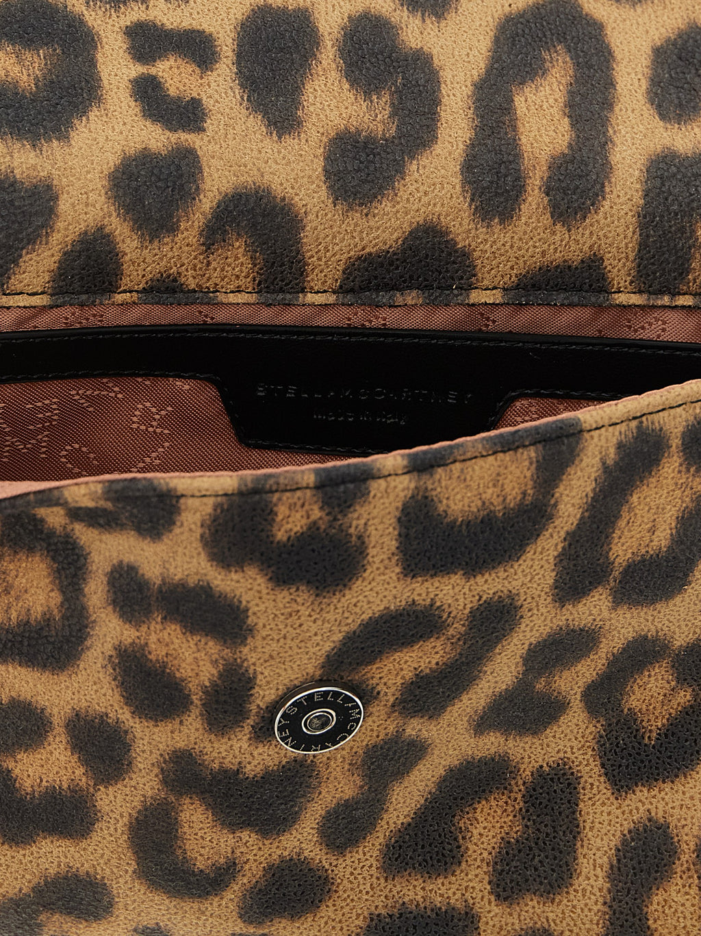 Braune Clutch aus Polyester