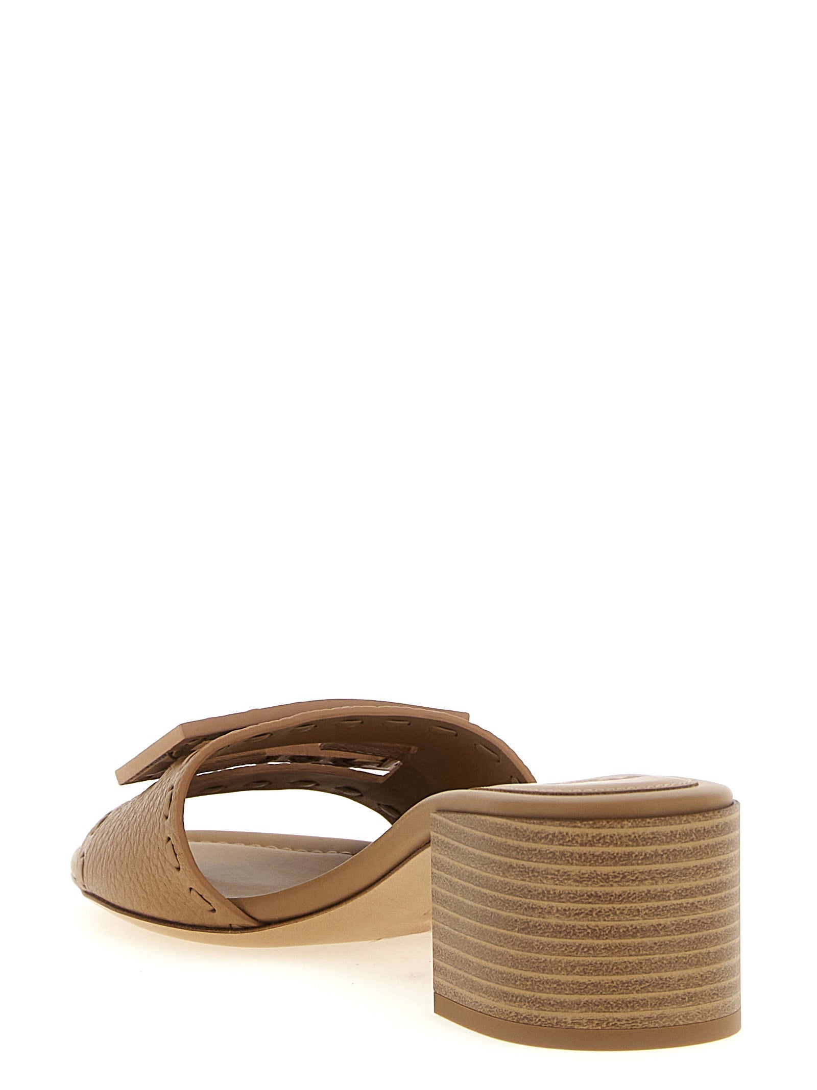 Beige Kalbsleder Sandalen