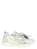 Weiße Sneaker aus Polyethylen