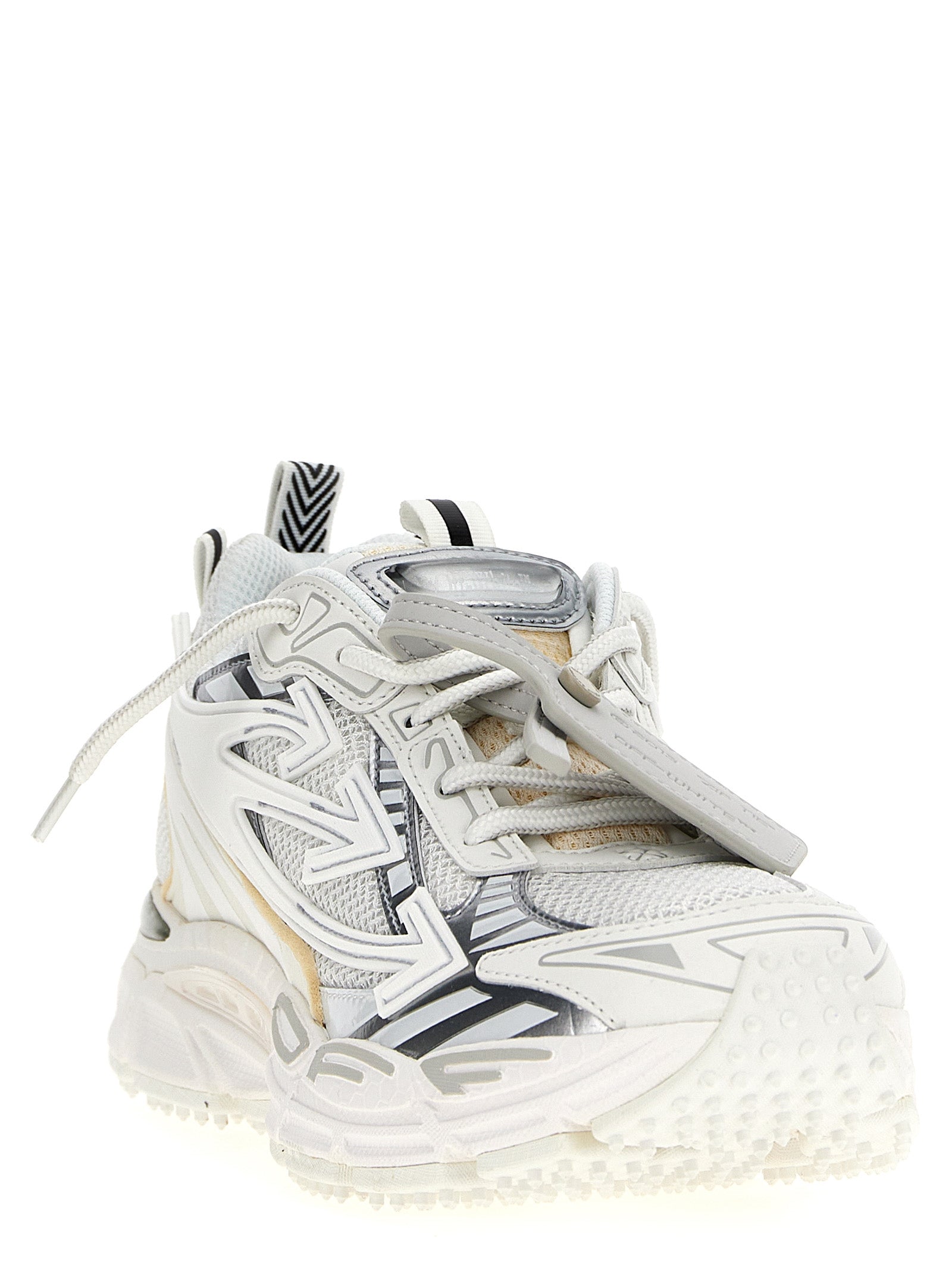 Weiße Sneaker aus Polyethylen