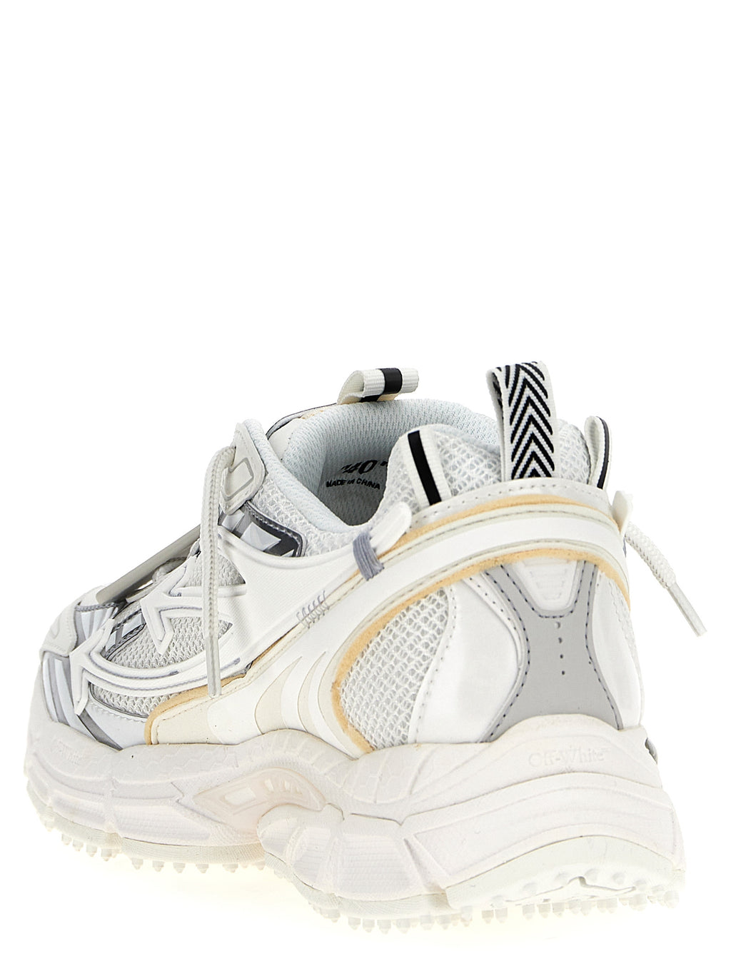 Weiße Sneaker aus Polyethylen