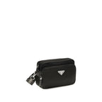 Schwarze Schultertasche aus recyceltem Polyamid