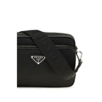 Schwarze Schultertasche aus recyceltem Polyamid
