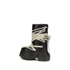 Schwarze Schnürstiefel aus Kalbsleder Bos Taurus