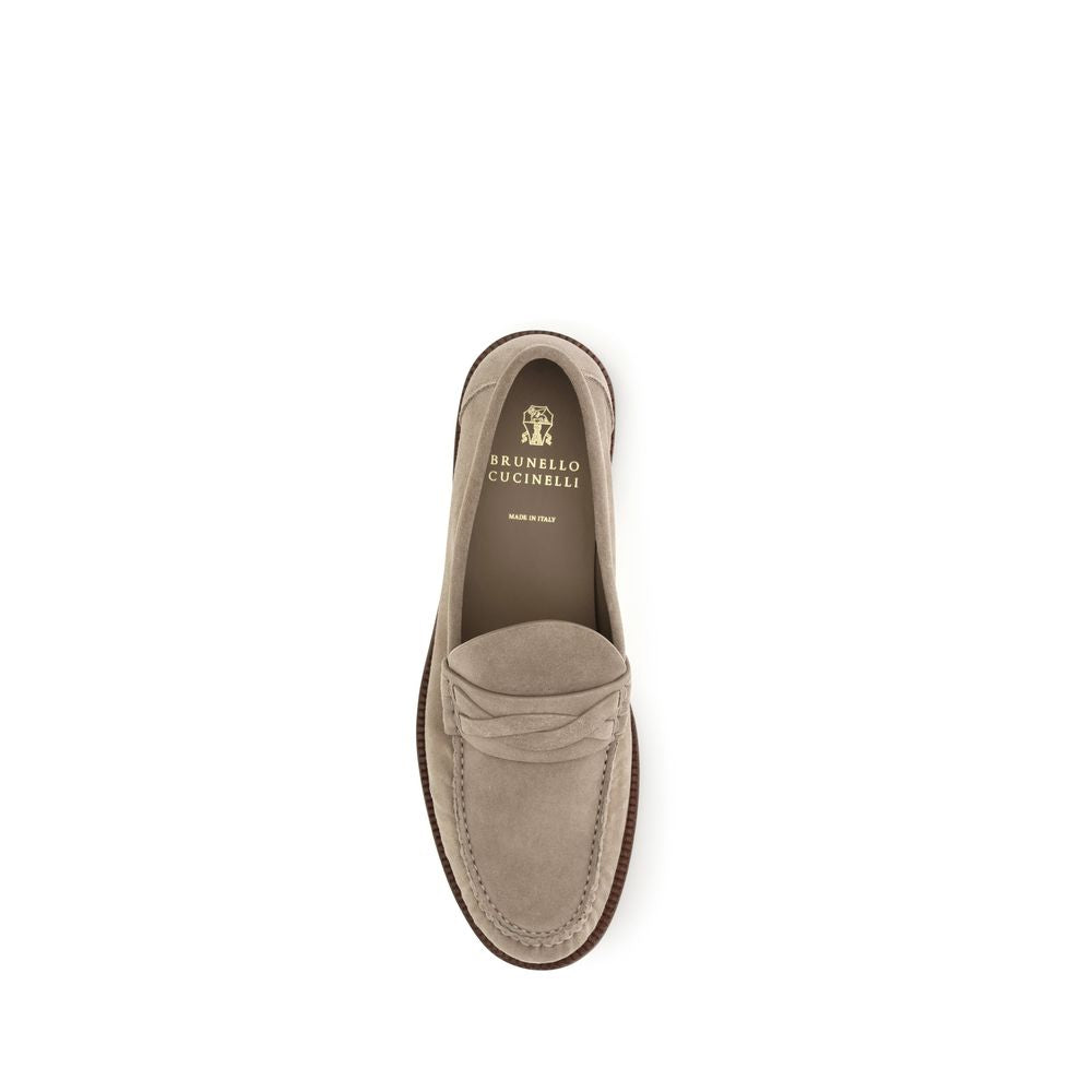Beige Wildleder-Loafer zum Hineinschlüpfen